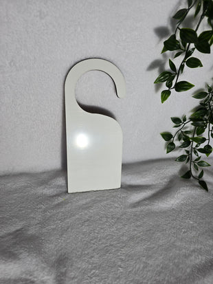 Door hanger (wooden)