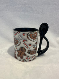 11oz Black Mug with spoon gingerbread