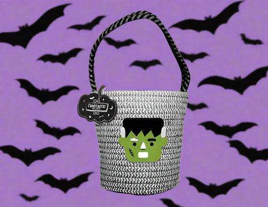 Halloween Character Woven Bucket bag (black)