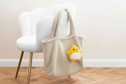 Cream Fleece Shopper with Chicken Keyring