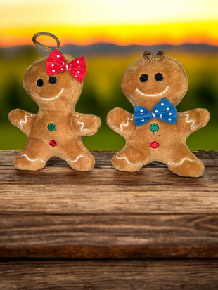 Mini hanging gingerbread men