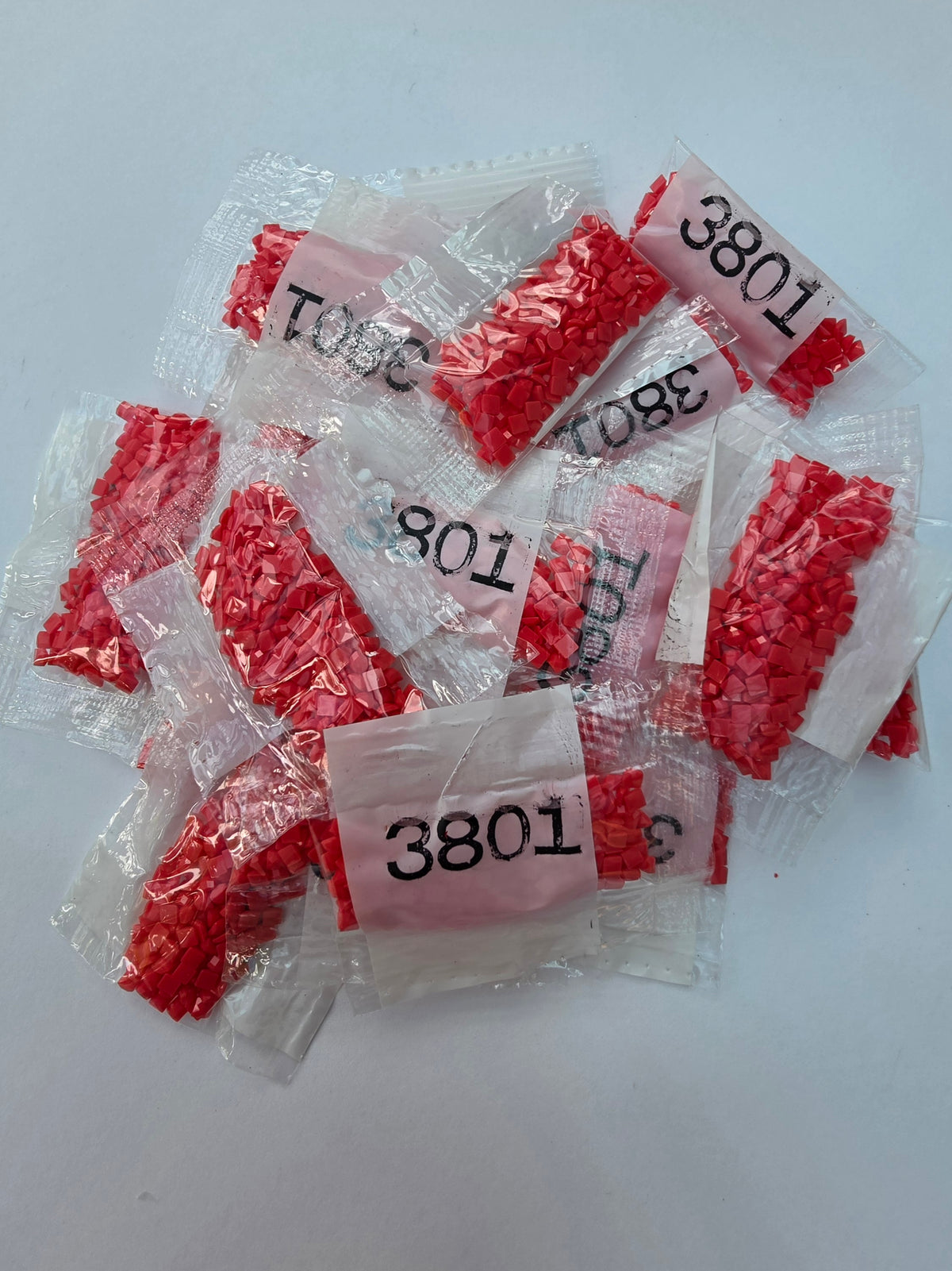 Diamond Painting Square Drills – DMC 3801 – 19 Small Packs